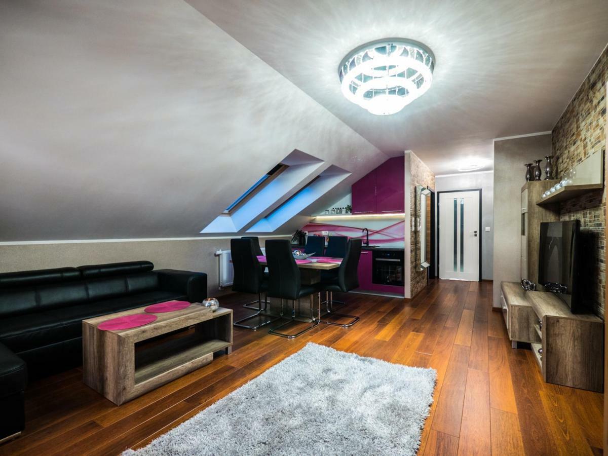 שצ'קלארסקה פוראובה Apartamenty Bawaria מראה חיצוני תמונה